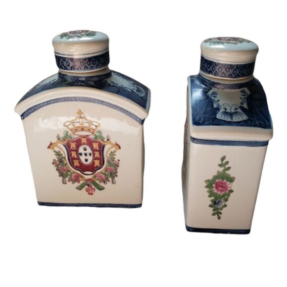 Accent by Oriental Decanters Vases - Picture 1 of 12